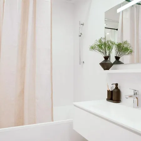 Apartment Marcos - 2 Et Balcon A Batignolles